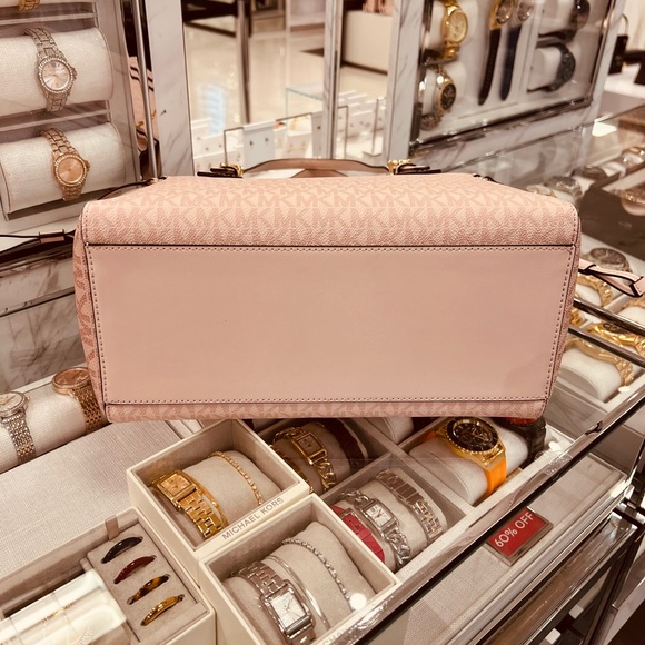 Michael Kors Purse and Wallet - Picture 4 of 15